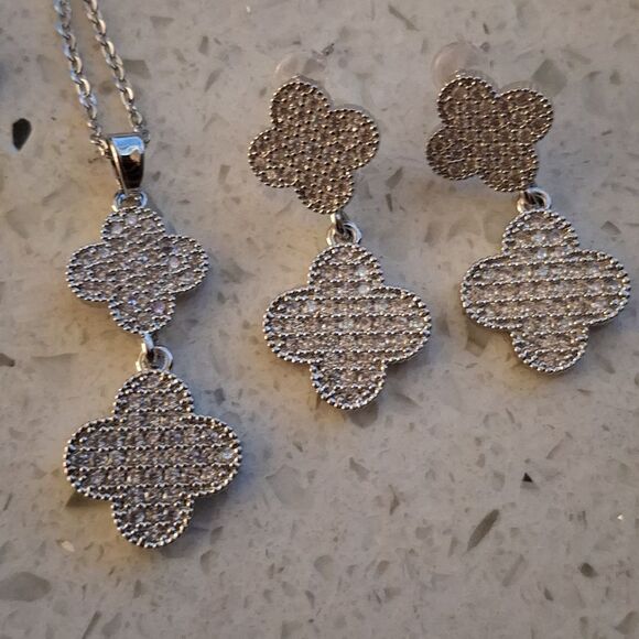 Diamond Silver Double Clover Necklace + Earrings Set - Picture 9 of 9